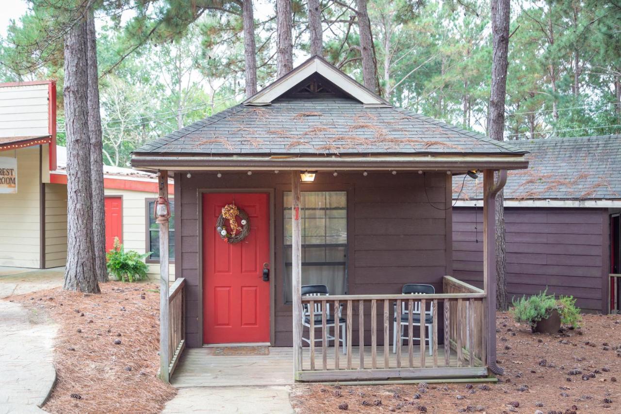 Kick Back Ranch Hotel Ramer Exterior photo