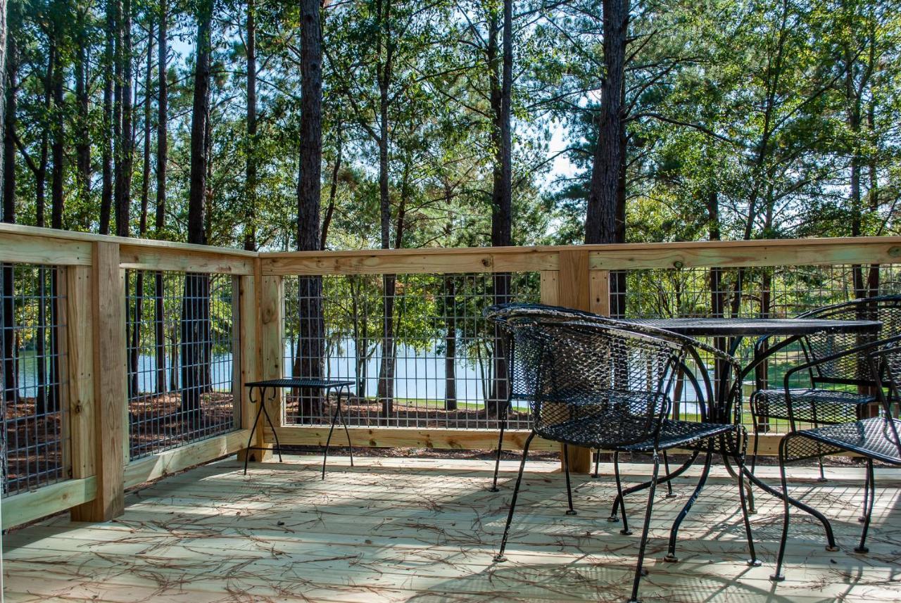 Kick Back Ranch Hotel Ramer Exterior photo