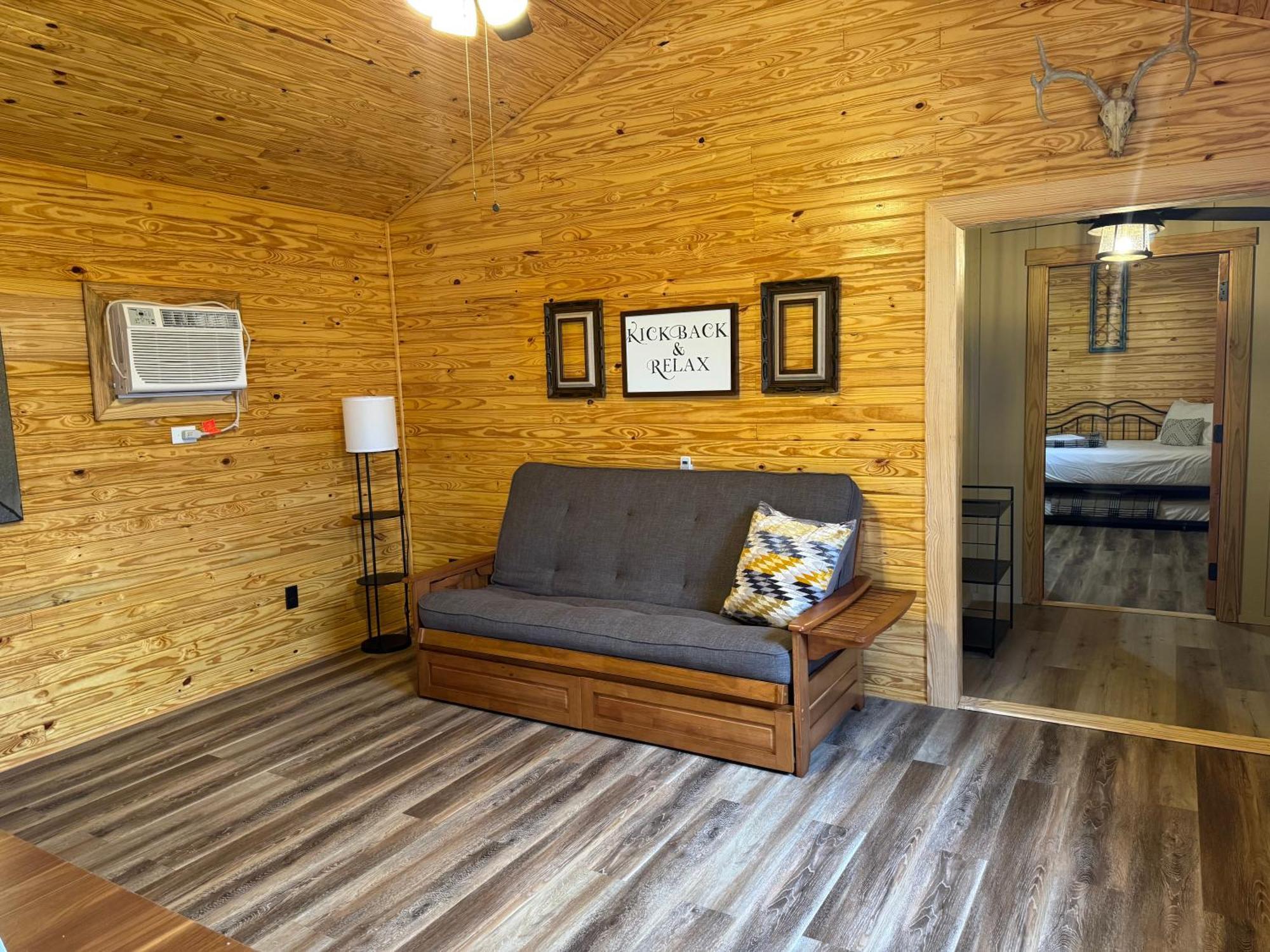 Kick Back Ranch Hotel Ramer Exterior photo